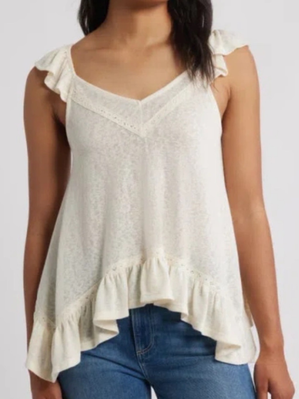 Bobeau Cream Swing Ruffle Tank Top 🤍🪽